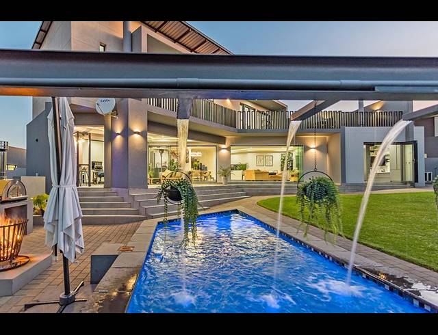 5 BEDROOM HOUSE FOR SALE IN MIDSTREAM RIDGE